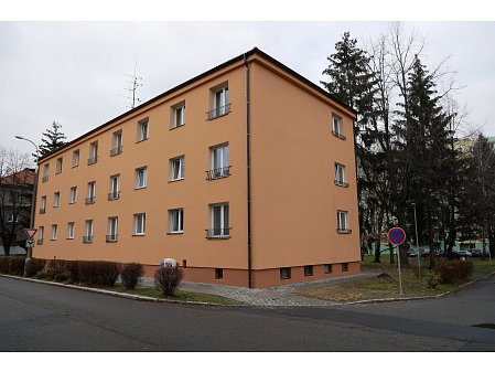 Zateplení půdy bytového domu v Českých Budějovicích